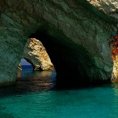 Acropolistravel.gr