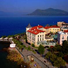Acropolistravel.gr